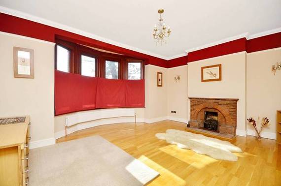 5 bedroom Detached t...