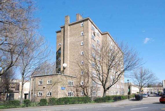 2 bedroom Flat for s...