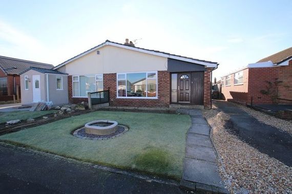 2 bedroom Detached f...