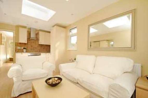 2 bedroom Flat to re...