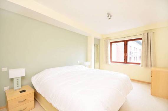2 bedroom Flat to re...