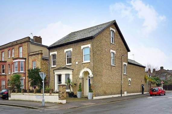 5 bedroom Detached t...