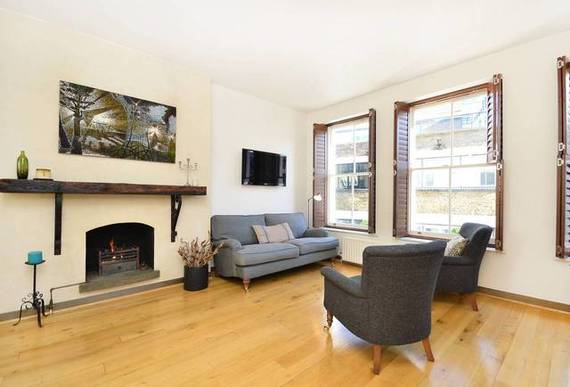 2 bedroom Maisonette...