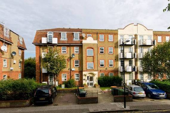 3 bedroom Flat for s...