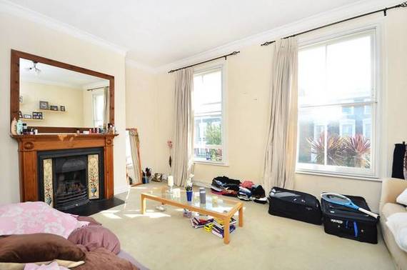 2 bedroom Flat for s...