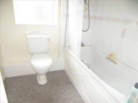 4 bedroom Semi-Detac...