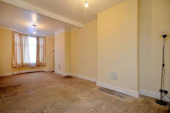 3 bedroom Detached t...