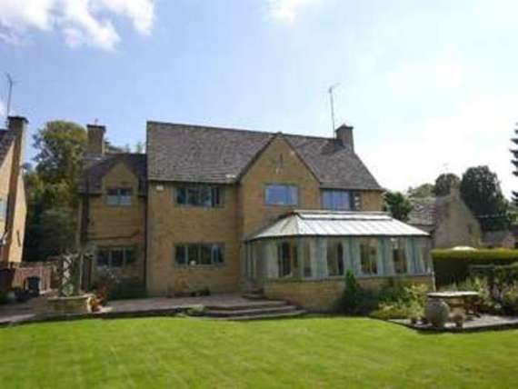 4 bedroom Detached t...