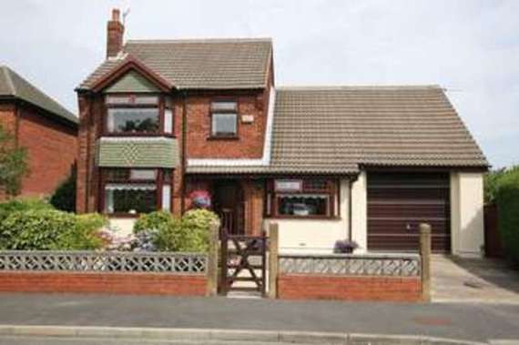 4 bedroom Detached f...