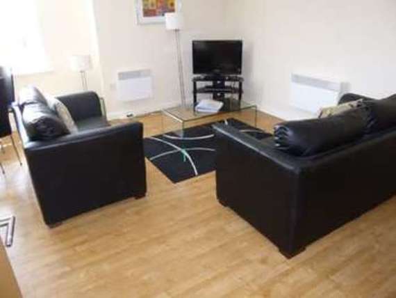 2 bedroom Flat for s...