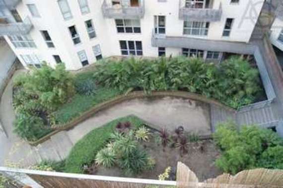 2 bedroom Flat for s...