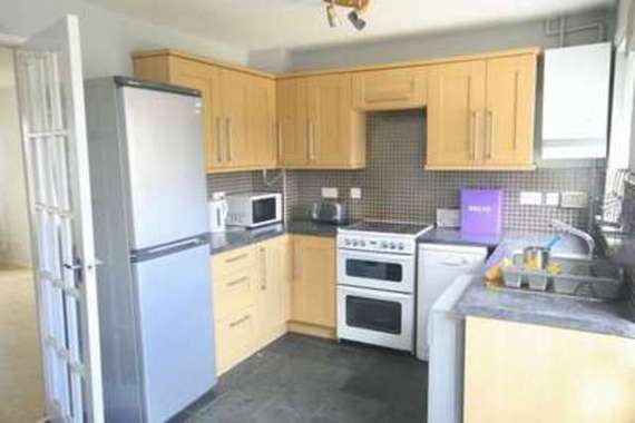 2 bedroom Terraced t...