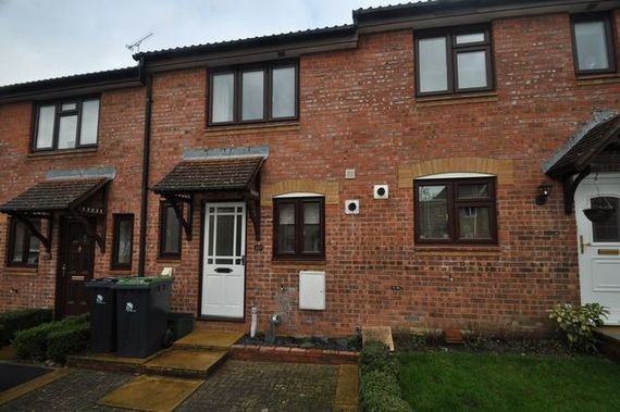 2 bedroom Terraced t...