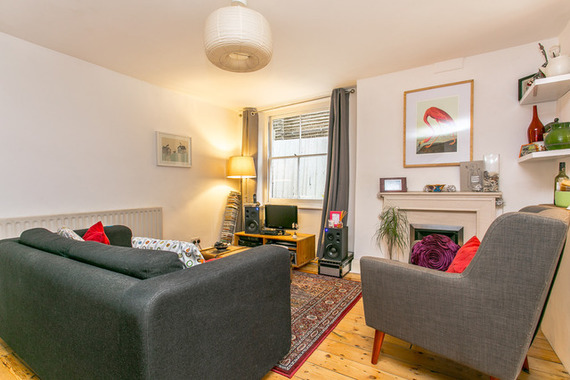 1 bedroom Flat for s...