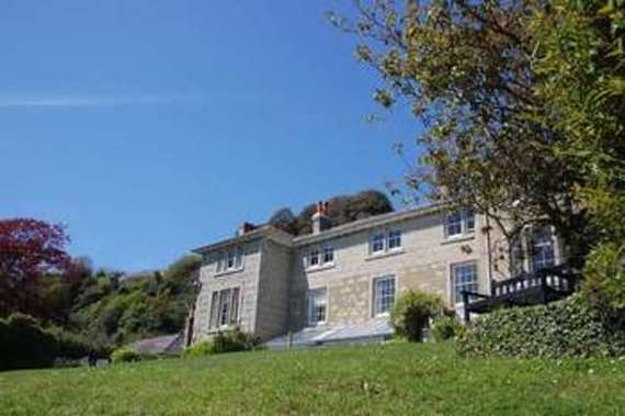 2 bedroom Flat for s...