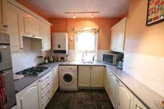 2 bedroom Flat to re...