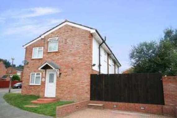 2 bedroom End of Ter...