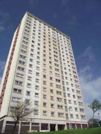 2 bedroom Flat for s...