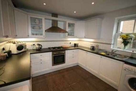 3 bedroom Semi-Detac...