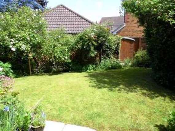 2 bedroom Terraced t...