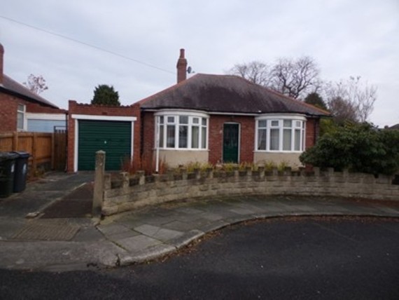 3 bedroom Bungalow f...