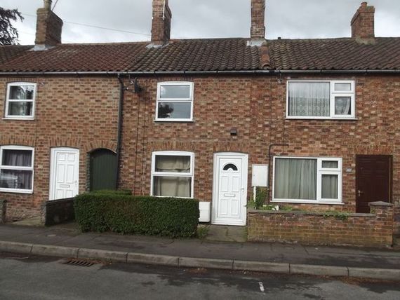 2 bedroom Terraced t...