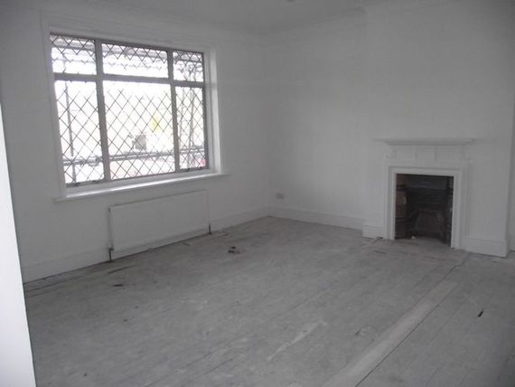 3 bedroom Apartment...