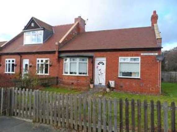 2 bedroom Bungalow f...
