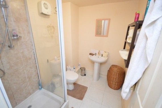 4 bedroom Terraced f...