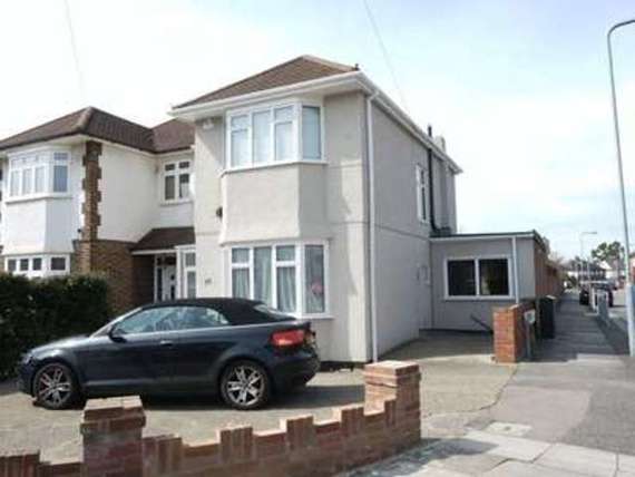 4 bedroom Detached t...