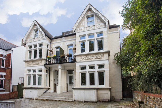 2 bedroom Flat for s...