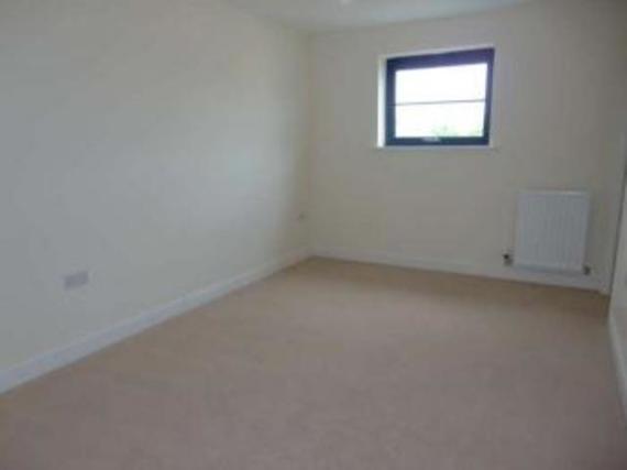 4 bedroom Detached t...