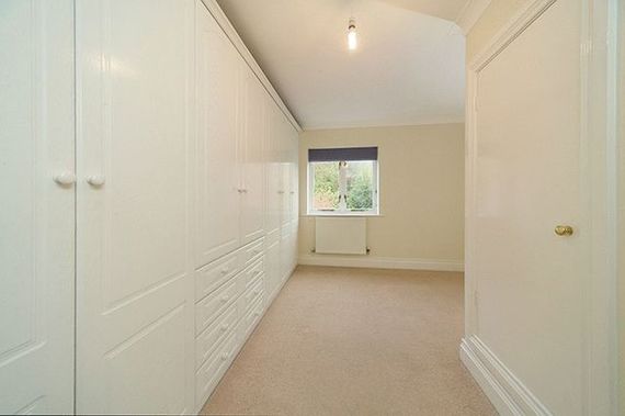 2 bedroom Flat for s...