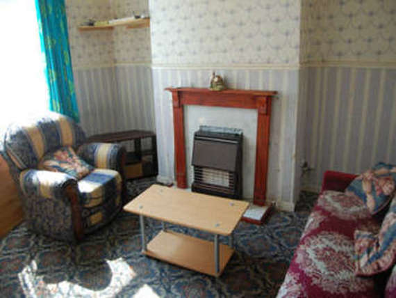 2 bedroom Terraced t...