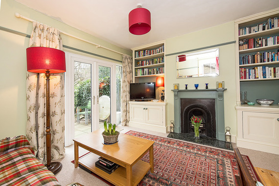 2 bedroom Flat for s...