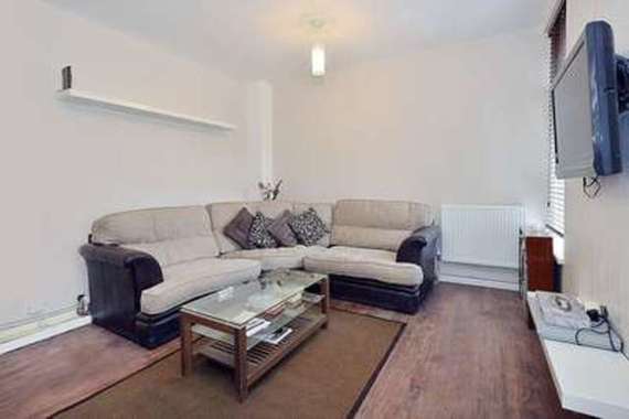 1 bedroom Flat for s...