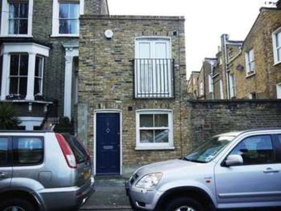 1 bedroom Detached t...