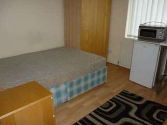 1 bedroom Flat to re...