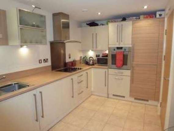 1 bedroom Flat for s...