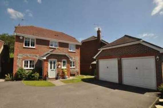 4 bedroom Detached f...