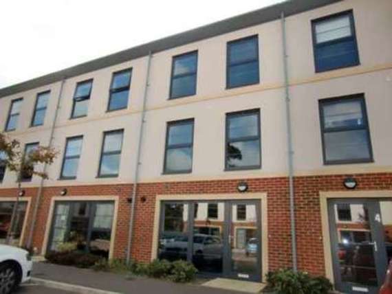 4 bedroom Detached t...