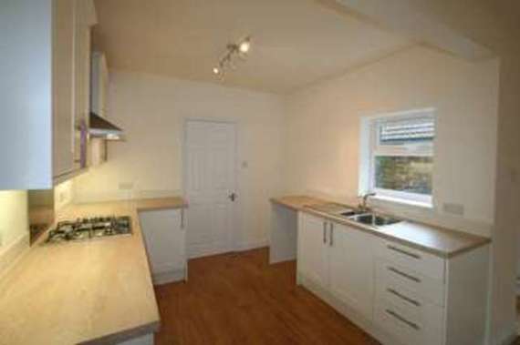 3 bedroom End of Ter...