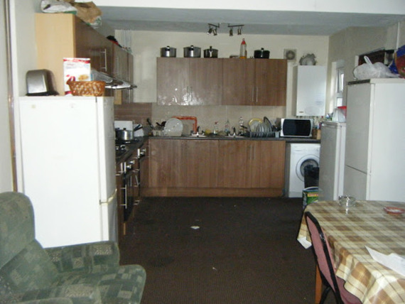7 bedroom Semi-Detac...