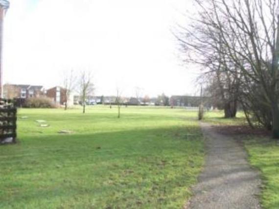 1 bedroom Flat to re...