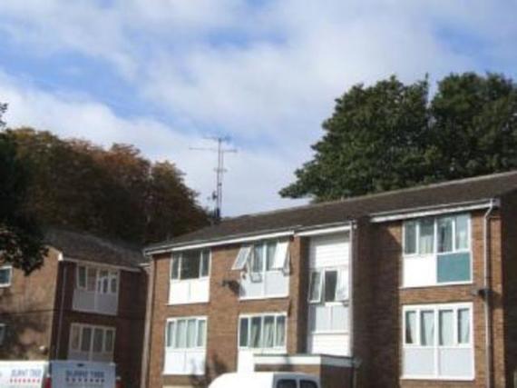 1 bedroom Flat to re...