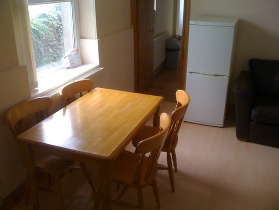 1 bedroom Property t...