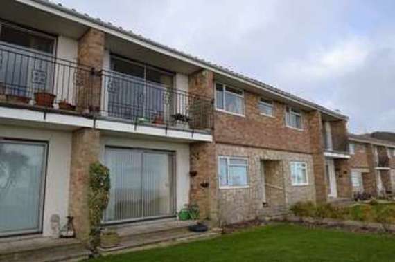 2 bedroom Flat for s...