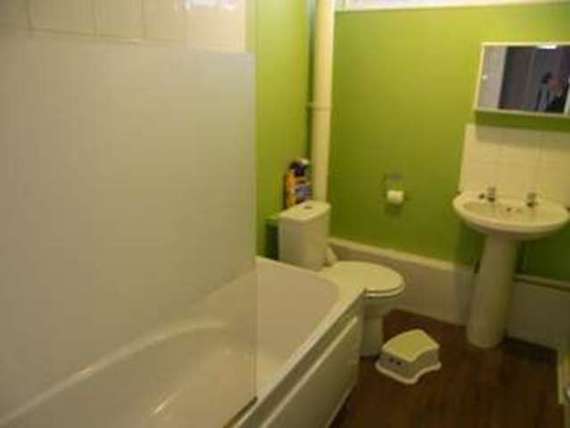 3 bedroom Flat to re...