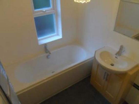 3 bedroom Semi-Detac...