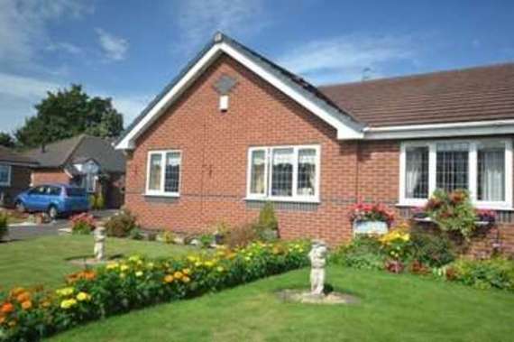 2 bedroom Bungalow f...
